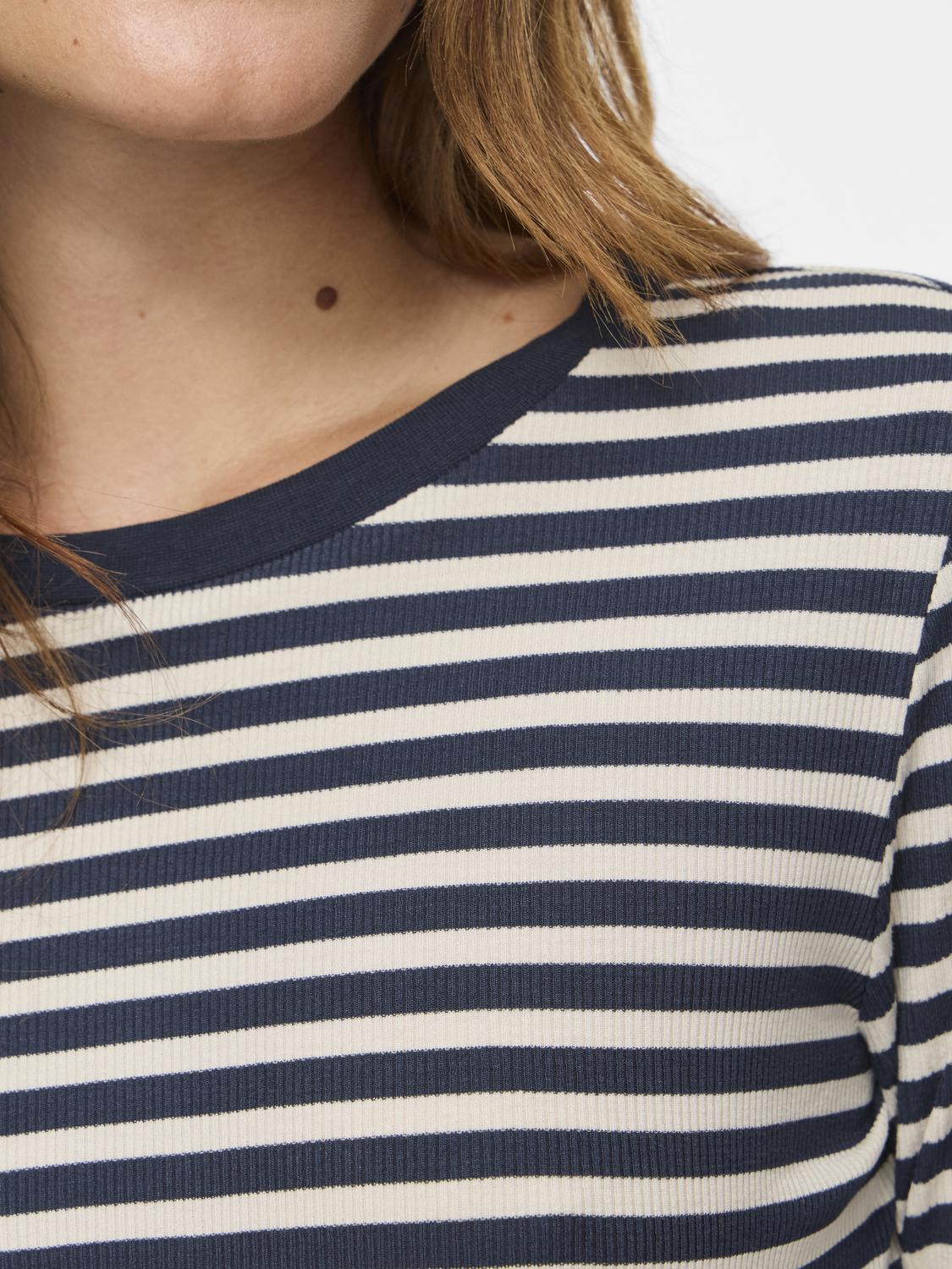 model_shot-detail